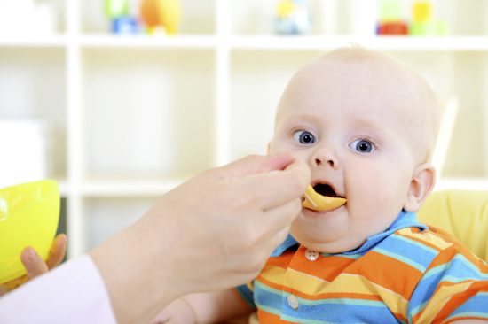 baby-solids-infant-eating-food-breakfast-iStock_000020035976_Medium